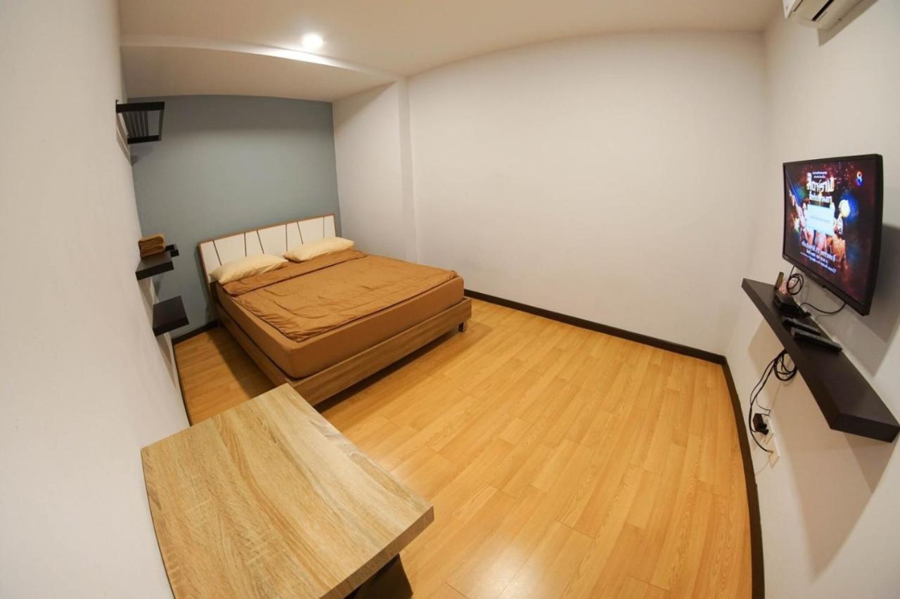 Inn Trog And Inn Soi (Adults Only) Bangkok Zewnętrze zdjęcie